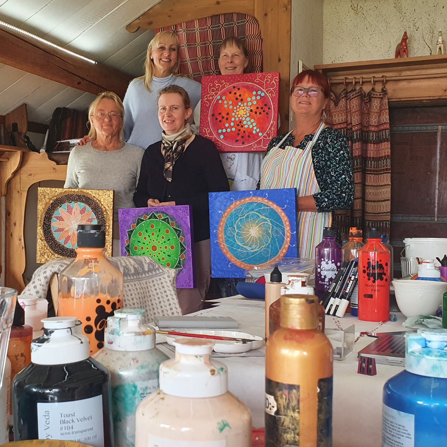 Paint your own mandala, 2 days course SEK 2200
