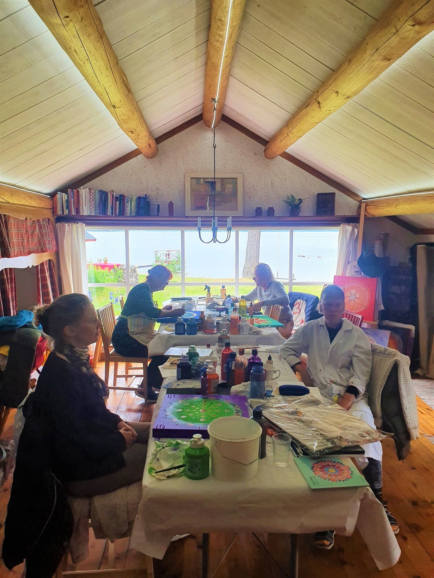 Välkommen till en unik upplevelse för själen – måla i stillhet vid Siljan 5 dagar: kurs 6500 kr. 3-7/8